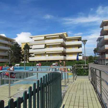 Appartamento Lovely With 12 Shared Pools - Beahost *