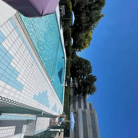 Lovely With 12 Shared Pools - Beahost Appartamento